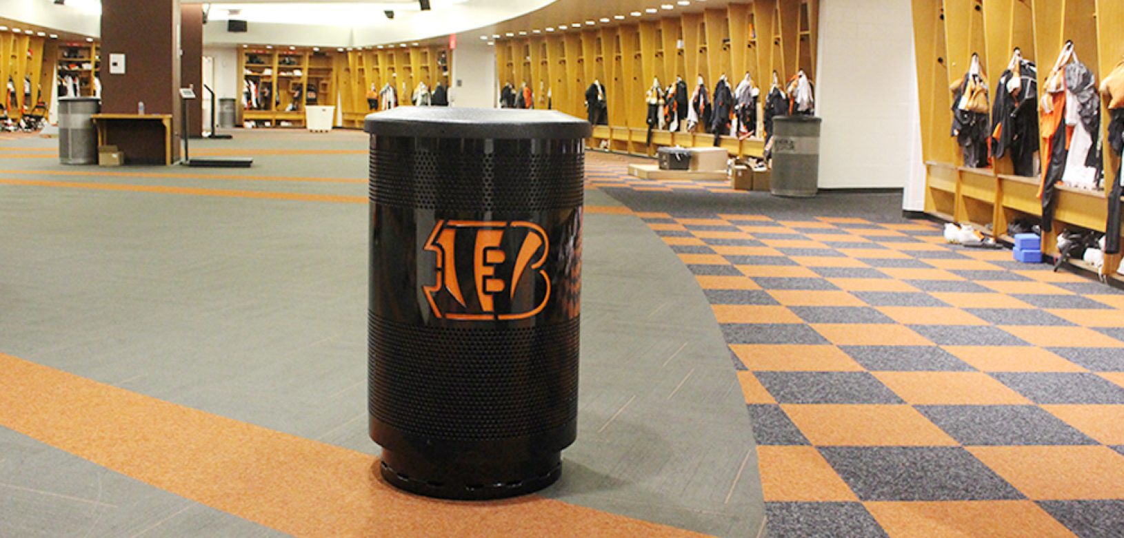 Custom Garbage Can Covers & Outdoor Trash Can Covers